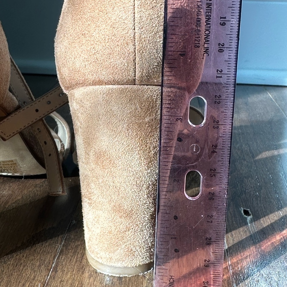 Vince Camuto Corlina Tan Ankle Strap Heels - Picture 8 of 8